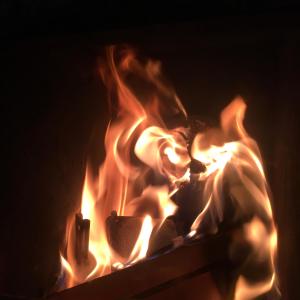 Dengarkan lagu Leszek nyanyian Frankie dengan lirik