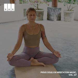 Dengarkan lagu Feet Soaking Deep in Water Relaxes My Mind nyanyian Sidhi Ramah dengan lirik
