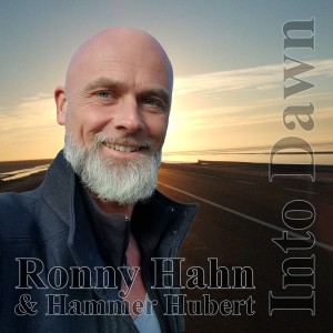 收听Ronny Hahn的Into Dawn歌词歌曲