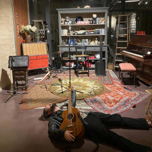 收聽Nimura的Beautiful World (Open Mic)歌詞歌曲