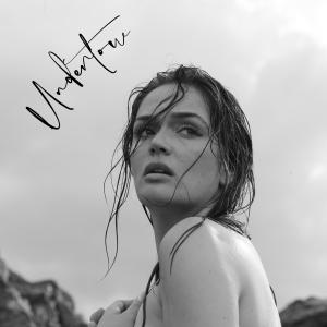 ดาวน์โหลดและฟังเพลง Undertow พร้อมเนื้อเพลงจาก Emma Zander