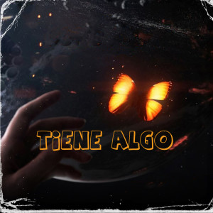收聽Combo J的Tiene Algo歌詞歌曲