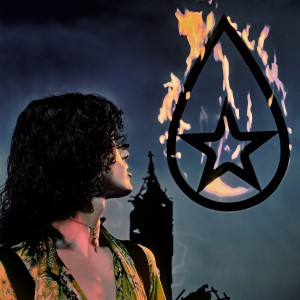 ดาวน์โหลดและฟังเพลง Killing Me พร้อมเนื้อเพลงจาก Conan Gray