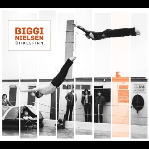 ดาวน์โหลดและฟังเพลง Sekur Um Konfekt (Osta Og Smjörsalan) พร้อมเนื้อเพลงจาก Biggi Nielsen