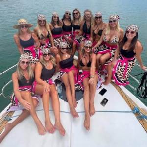 ดาวน์โหลดและฟังเพลง FINAL DE ANO DOS CRIA (Explicit) พร้อมเนื้อเพลงจาก Dj Igor Do Rn