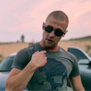 default playlist img