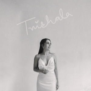 ดาวน์โหลดและฟังเพลง TRISHALA พร้อมเนื้อเพลงจาก Kvuipster