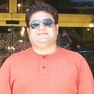Listen to Da Khoba Porta Sha Pukhtoona song with lyrics from Wisal Khyal