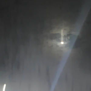 收聽EW的Late nights (Explicit)歌詞歌曲