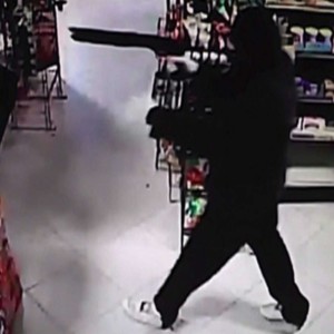 Dengarkan Gangsta walk (Explicit) lagu dari Etxrnxtx dengan lirik