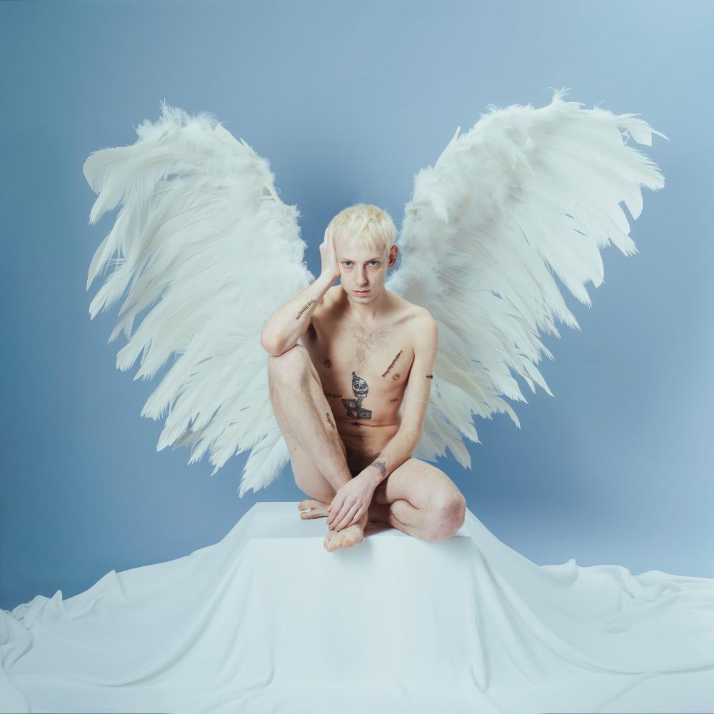 fvck darwin (feat. Ilaria) (Explicit)
