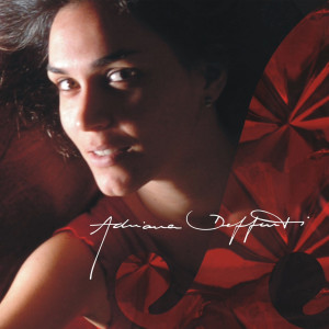 收聽Adriana Deffenti的Capitu歌詞歌曲