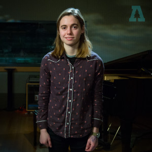 收聽Julien Baker的Go Home (Audiotree Live Version)歌詞歌曲