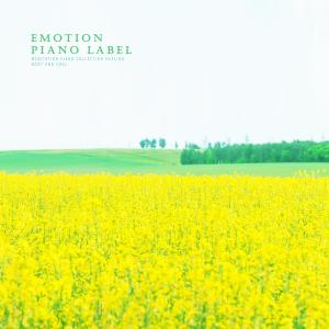 Dengarkan The Season When Love Blooms lagu dari Lee Seulhyang dengan lirik