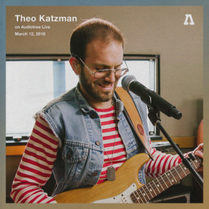 ดาวน์โหลดและฟังเพลง My Heart Is Dead (Audiotree Live Version) พร้อมเนื้อเพลงจาก Theo Katzman