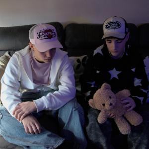 收聽Chango的PERDONAME歌詞歌曲