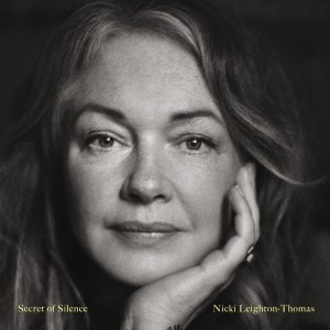 Nicki Leighton-Thomas的專輯Secret of Silence