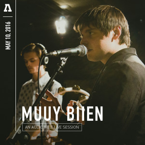 收聽Muuy Biien的Pap Pap (Audiotree Live Version)歌詞歌曲