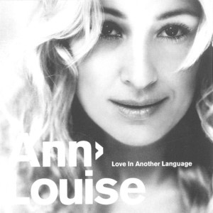 ดาวน์โหลดและฟังเพลง In Love พร้อมเนื้อเพลงจาก Ann-Louise