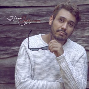 ดาวน์โหลดและฟังเพลง Estamos Perdiendo el Tiempo พร้อมเนื้อเพลงจาก Diego Imbernon