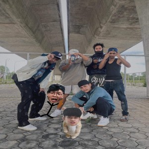 Listen to ประเทศทวย (Explicit) song with lyrics from ARMROii