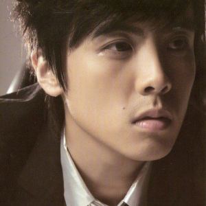ดาวน์โหลดและฟังเพลง Forget พร้อมเนื้อเพลงจาก 何维健