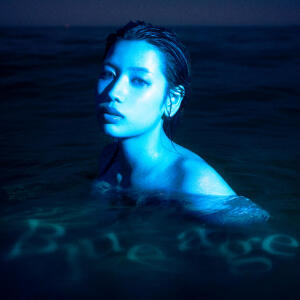 收聽Leina的Blue age歌詞歌曲