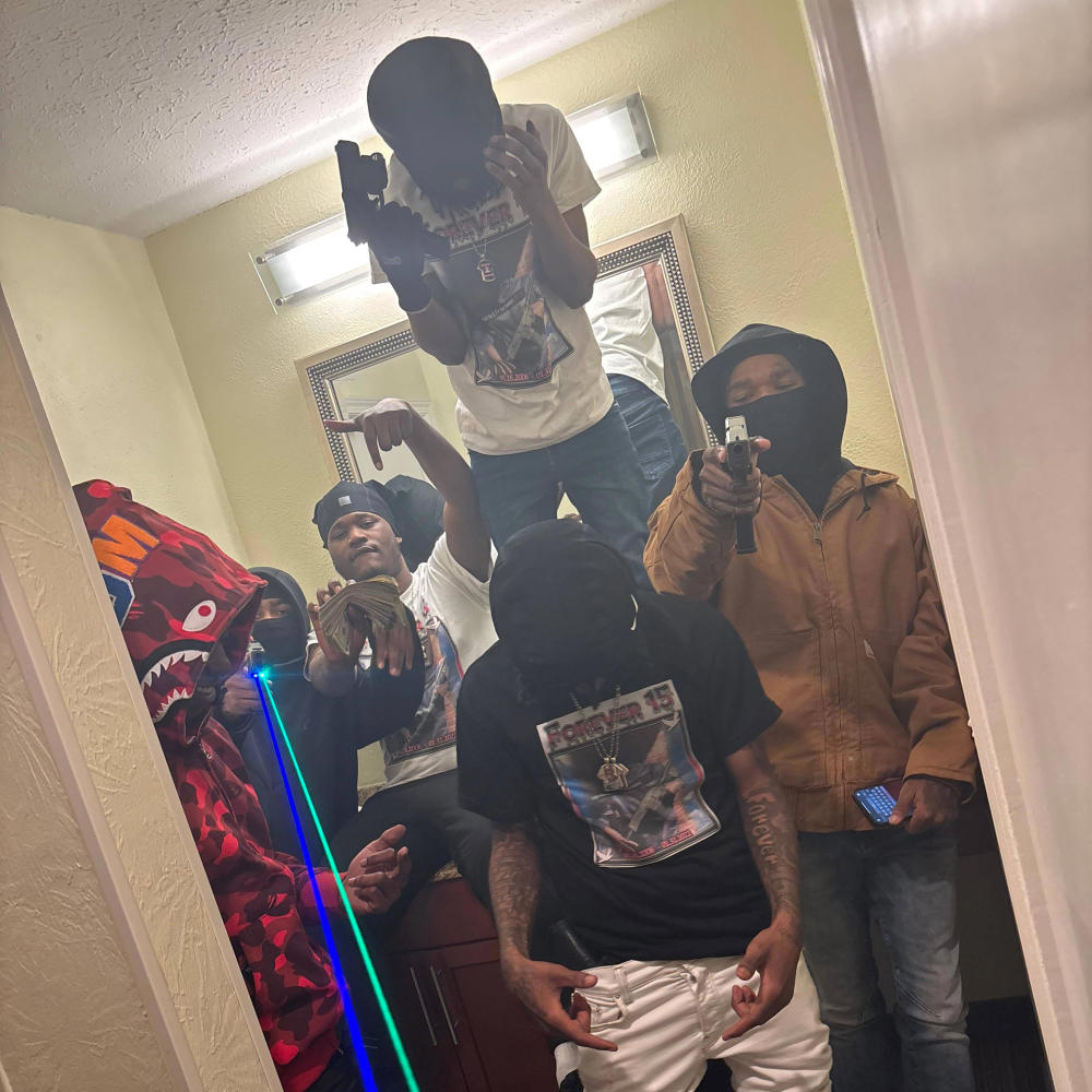 Come See Me Abt It (feat. Lil sparky & HteRob) (Explicit)