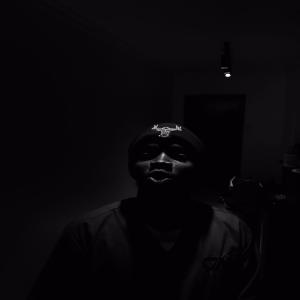 收聽YoungFlow的Midnight creeper (Explicit)歌詞歌曲