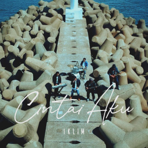 ดาวน์โหลดและฟังเพลง Cintai Aku พร้อมเนื้อเพลงจาก Iklim