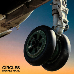 ดาวน์โหลดและฟังเพลง Scramble พร้อมเนื้อเพลงจาก Monkey Majik