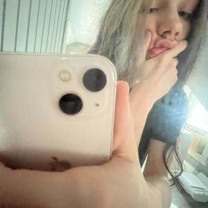 收聽PIIKA的all heartbreaks start in fall (Explicit)歌詞歌曲