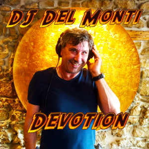 收听DJ Del Monti的Hold Me歌词歌曲