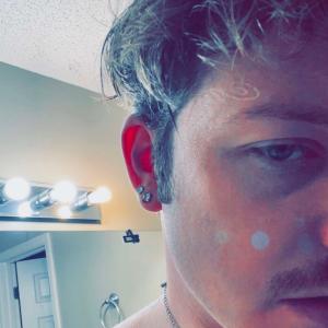 Listen to go awayy (Explicit) song with lyrics from Jonesin