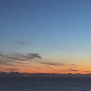 ดาวน์โหลดและฟังเพลง More (Slowed) พร้อมเนื้อเพลงจาก Dan Korshunov