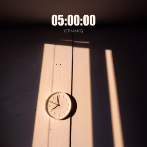 ดาวน์โหลดและฟังเพลง 5hours พร้อมเนื้อเพลงจาก OTHANKQ (오땡큐)