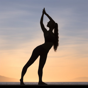 Yoga Bajo La Lluvia: Ritmos Armoniosos Del Agua