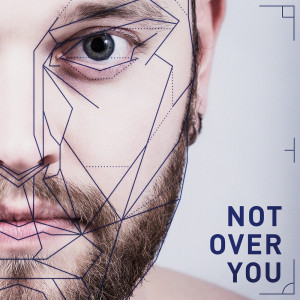 收聽YVI的not over you歌詞歌曲
