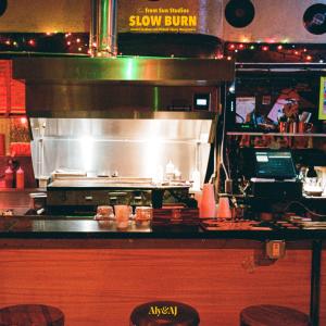 ดาวน์โหลดและฟังเพลง Slow Burn (Live from Sun Studios, 2019) พร้อมเนื้อเพลงจาก Aly & AJ
