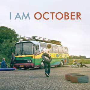 ดาวน์โหลดและฟังเพลง October พร้อมเนื้อเพลงจาก Close Up