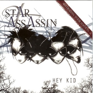 ดาวน์โหลดและฟังเพลง Head In The Dark พร้อมเนื้อเพลงจาก Star Assassin