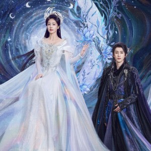 Listen to 花落无痕 (cover: 萨顶顶) (完整版) song with lyrics from 狸梦喵
