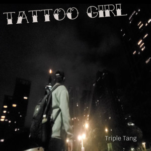 Dengarkan lagu Tattoo Girl nyanyian 三小汤 dengan lirik