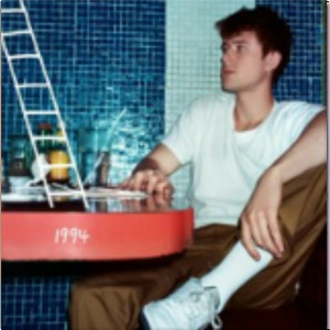 ดาวน์โหลดและฟังเพลง 1994 พร้อมเนื้อเพลงจาก Alec Benjamin