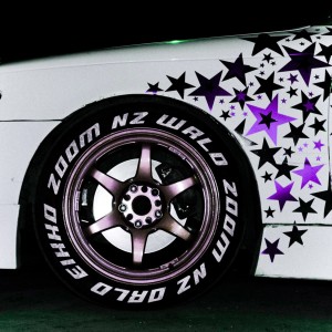 Dengarkan ZOOM (Explicit) lagu dari NZ WRLD dengan lirik