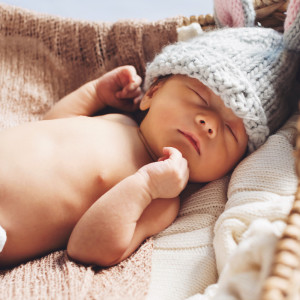 Listen to Lagu Pengantar Tidur Anda song with lyrics from Tidur Bayi Musik