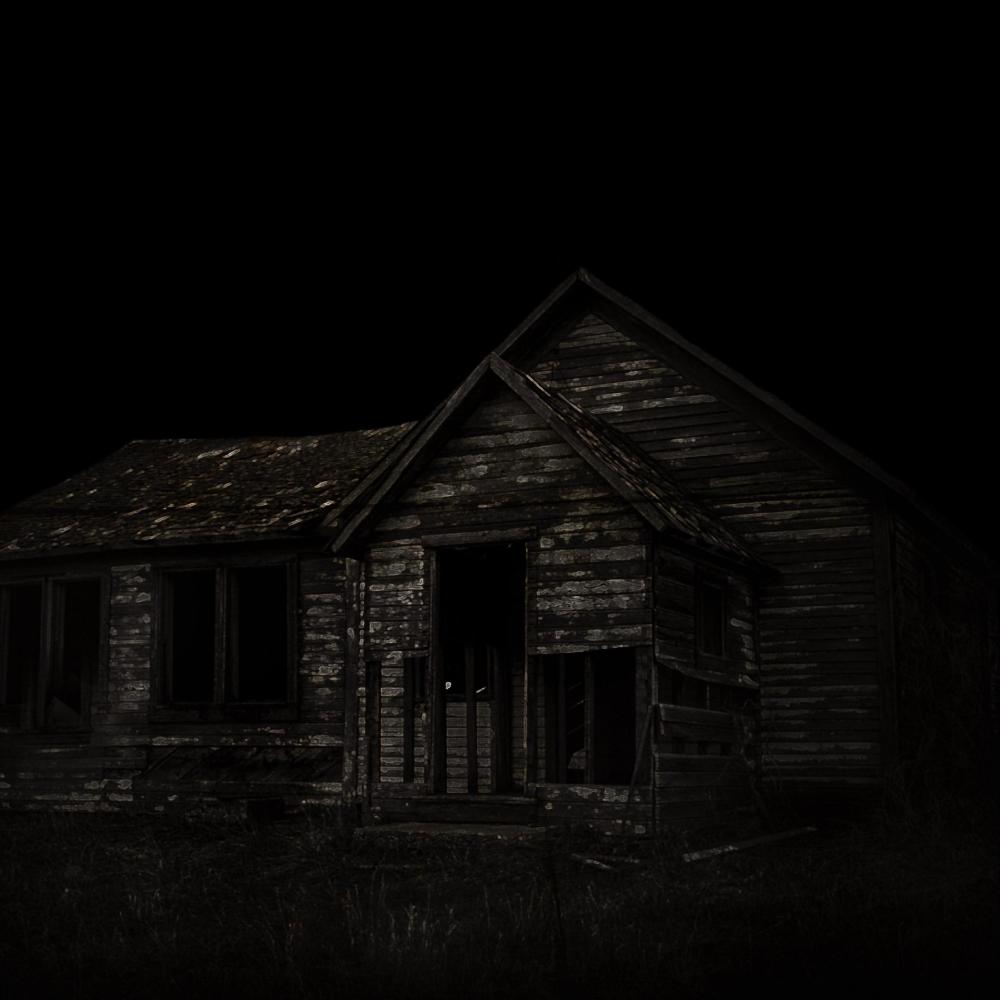 House games (feat. MT5) (Explicit)