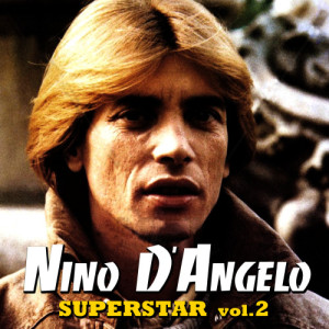 收聽Nino D'Angelo的Canzona mia歌詞歌曲