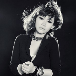 Listen to 天亮天黑 song with lyrics from 贯诗钦