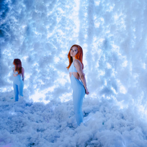 ดาวน์โหลดและฟังเพลง Daydreaming พร้อมเนื้อเพลงจาก Wolftyla